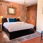 Clementines House Penzion 3*