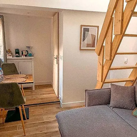 Clementines House 4*